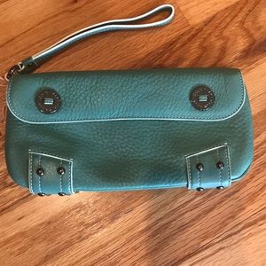 ColeHann Womens Wallet/wristlet